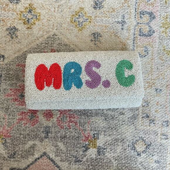 Island To East Side Mrs. C Clutch